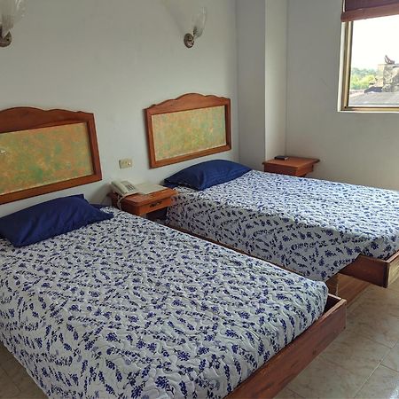 Hotel Armont Каларка Екстер'єр фото
