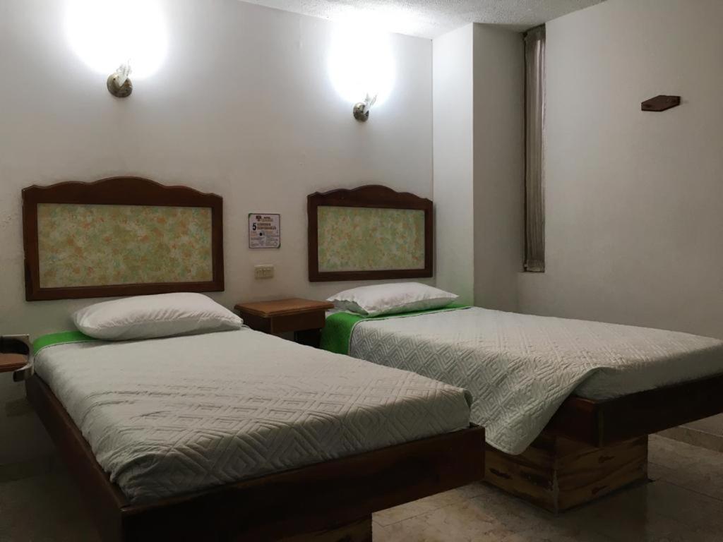 Hotel Armont Каларка Екстер'єр фото
