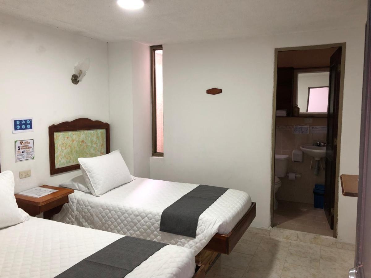 Hotel Armont Каларка Екстер'єр фото
