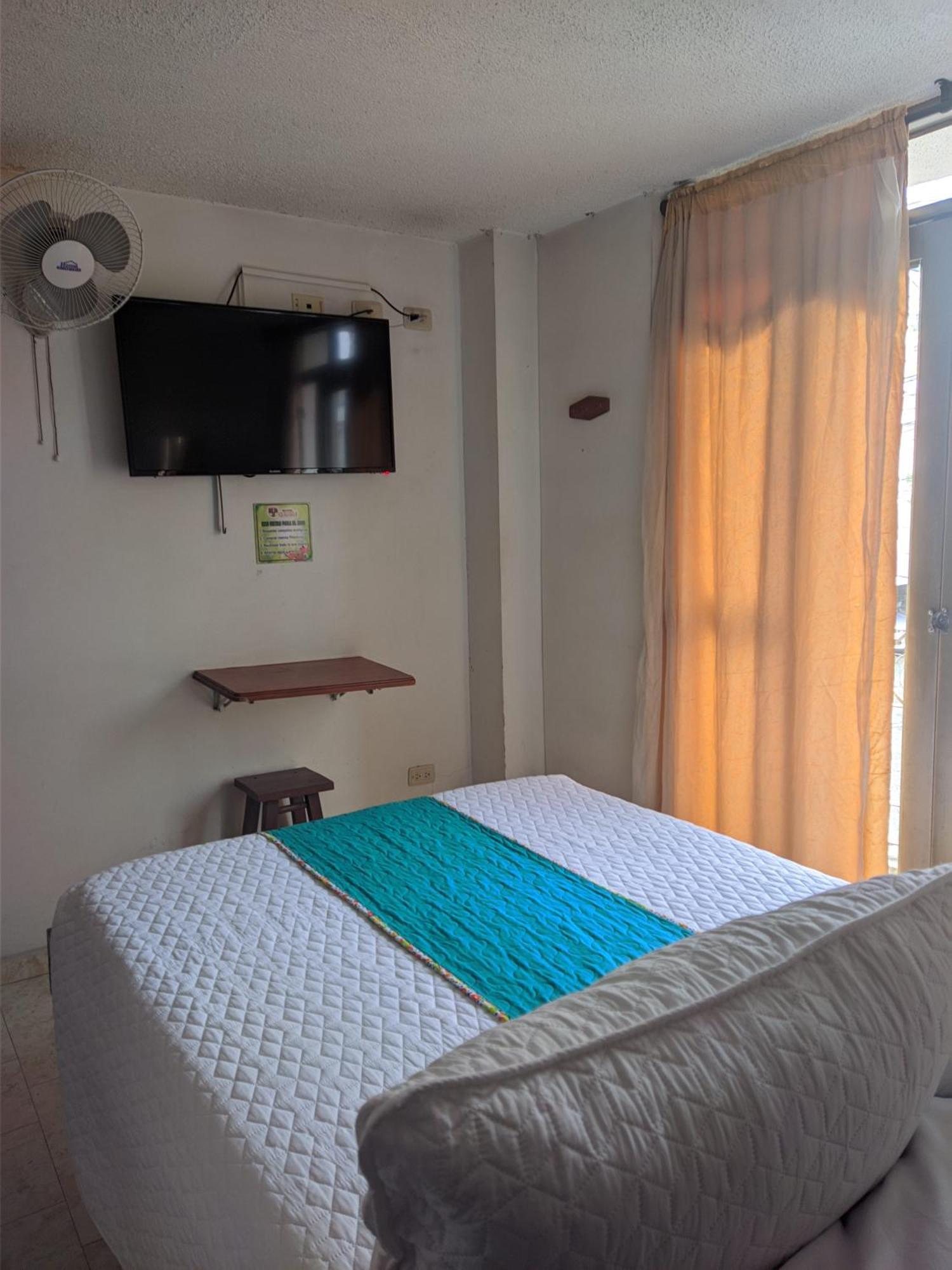 Hotel Armont Каларка Екстер'єр фото